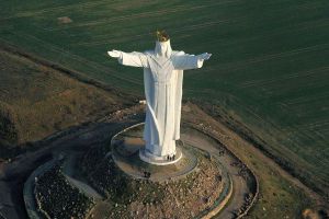 Самая высокая статуя в мире7