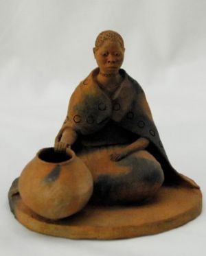Статуэтка С. Макоаньяне Сидящая женщина с горшком