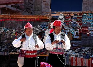 Такильский текстиль один из лучших в Перу