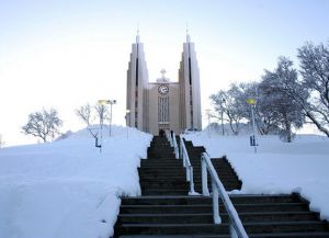 Церковь - зимой