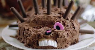 20 доказательств того, что делать торт в виде ёжика – очень плохая идея