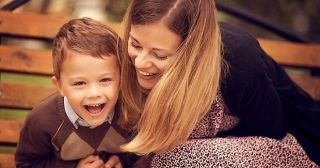 13 фраз, которые родители должны говорить детям, чтобы они росли счастливыми