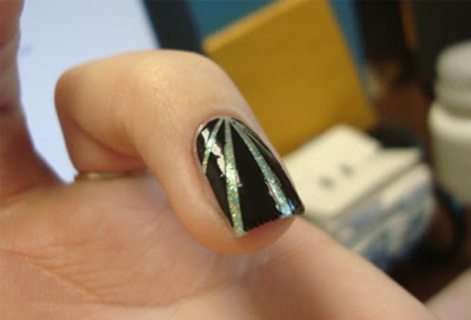Stripes on one nail