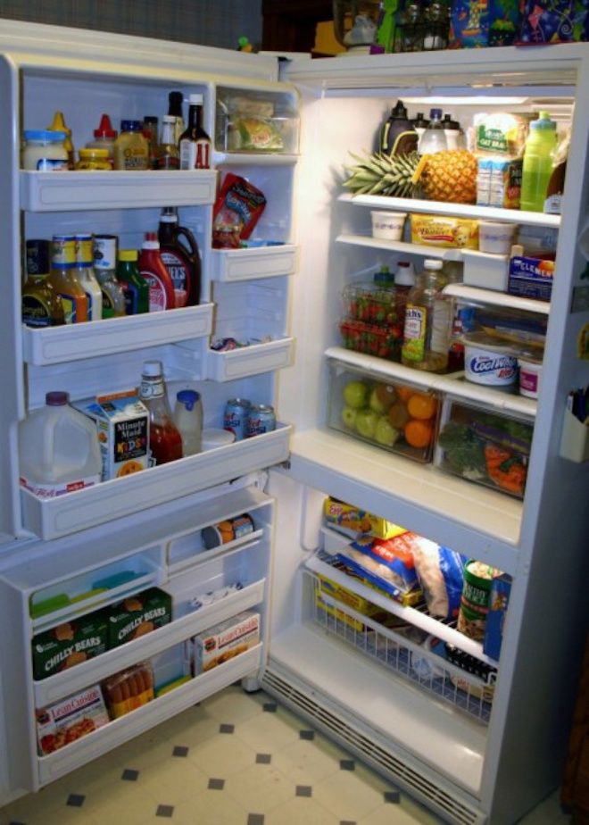 Фото еды в холодильнике