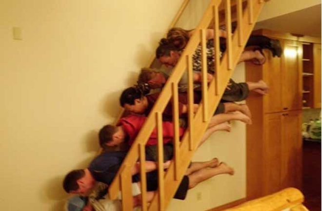 Планка на лестнице