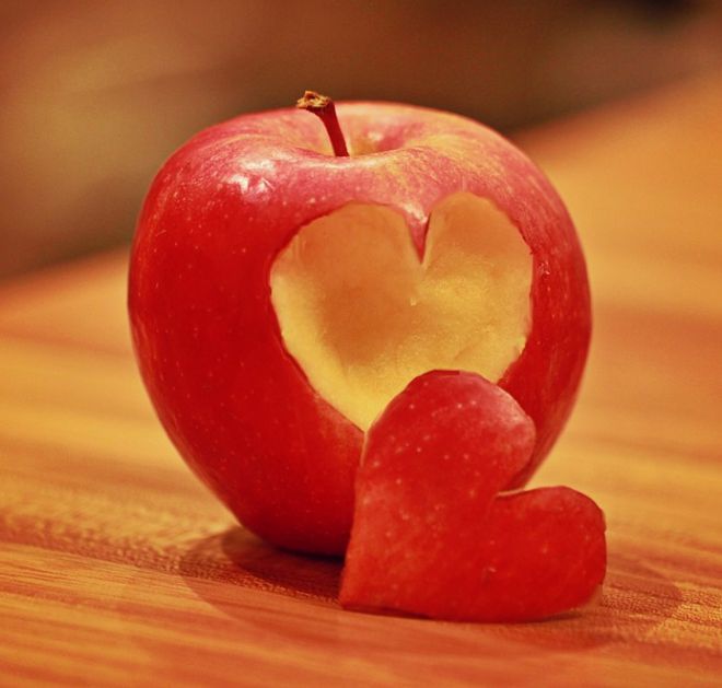 Яблоко-сердце