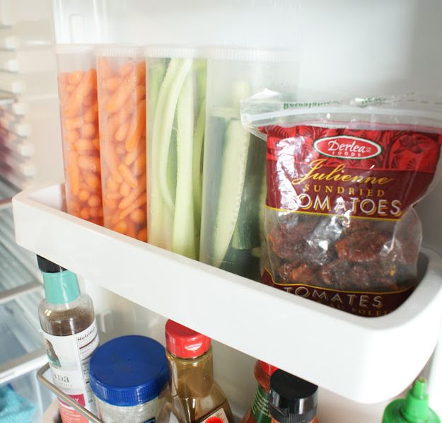 Для хранения нарезанных овощей используйте прозрачные контейнеры