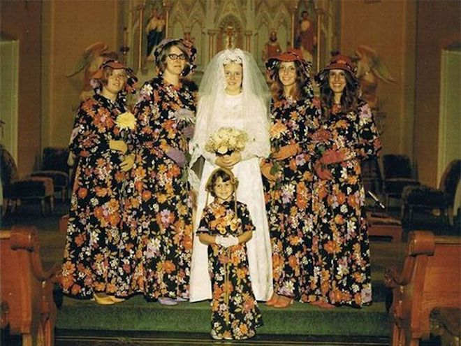Невеста и платья в цветочек