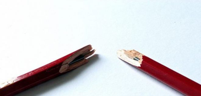 Сломанный карандаш