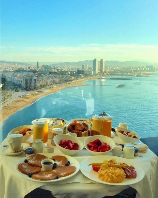 Завтрак в Барселоне