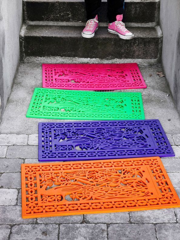 Разноцветные коврики