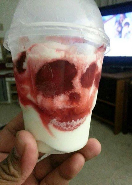 Мороженое-с черепом