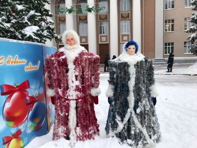 Дед Мороза и Снегурочкa