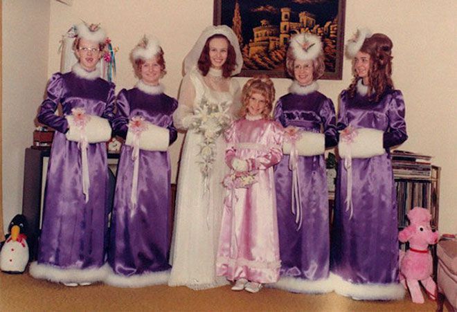Дружки в фиолетовых платьях