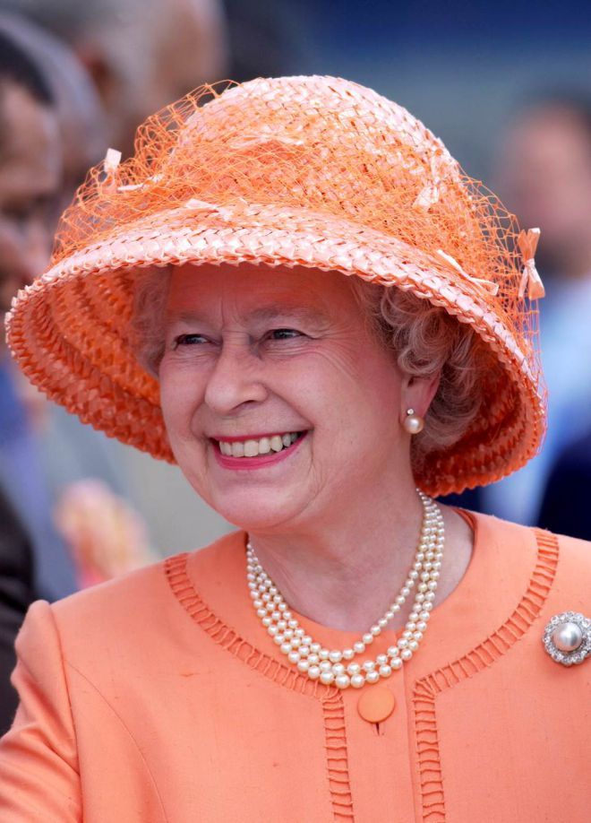 Королева в оранжевом