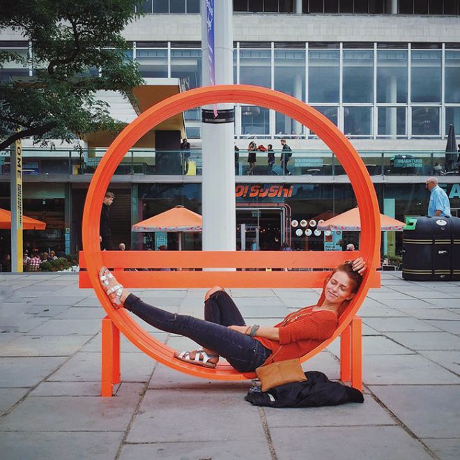 Еще одна креативная лондонская скамеечка