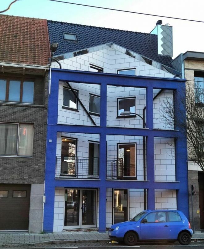 синий дом