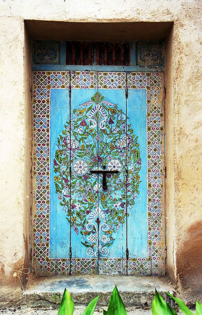Орнамент на двери Марокканского Рабата завораживает