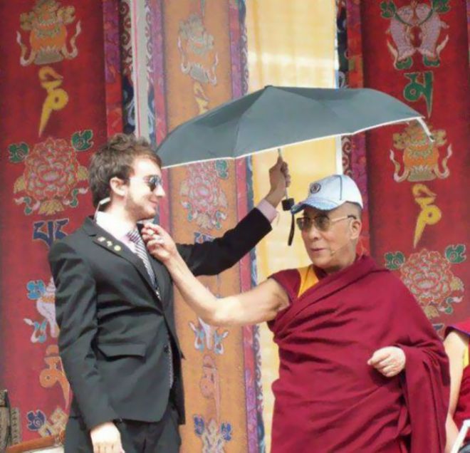 Секьюрити Далай ламы