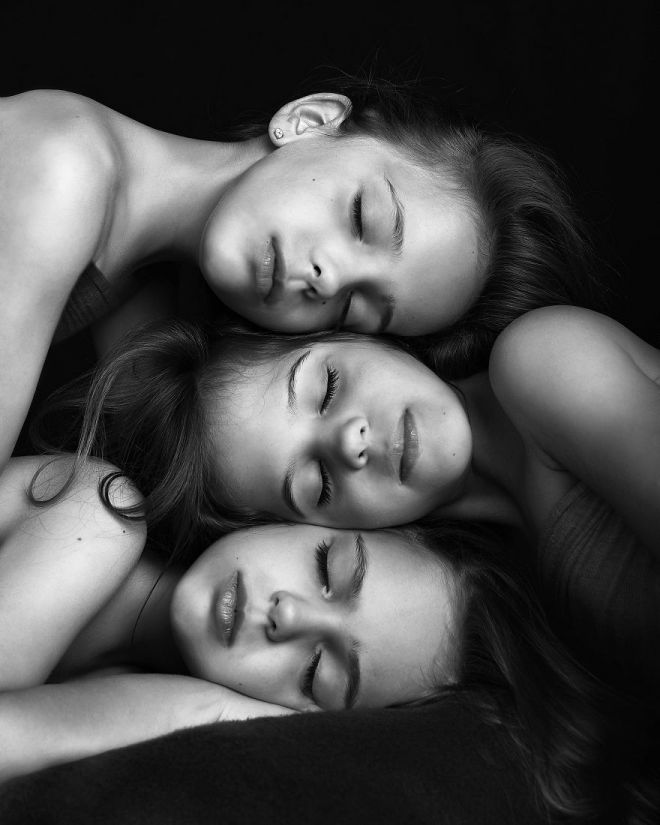 Три девочки