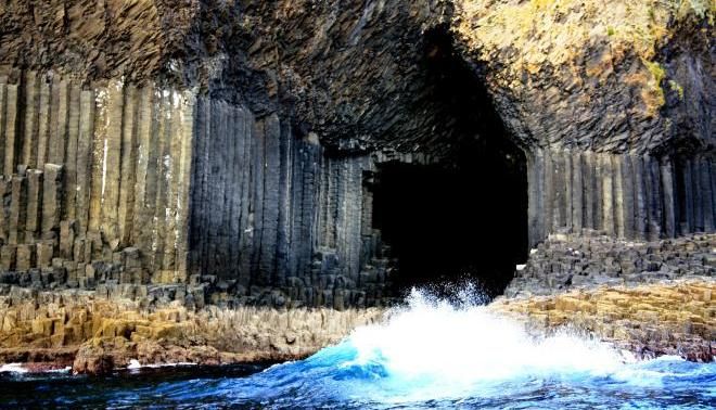 Пещера Финглз, Шотландия