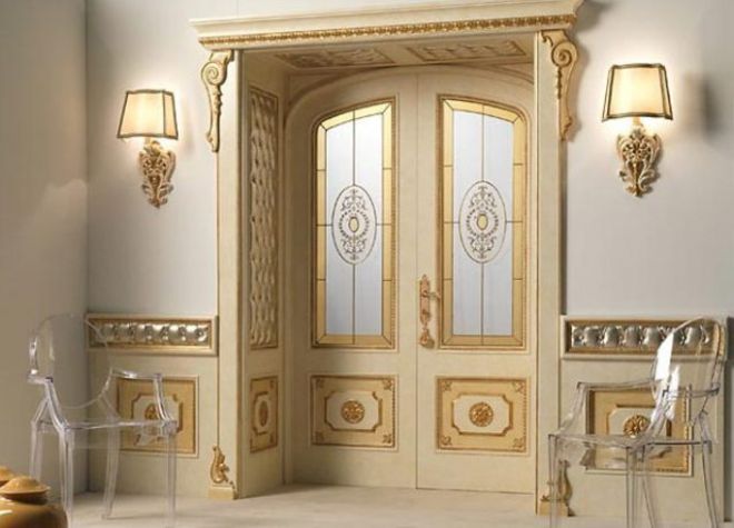 Двери в классическом стиле в интерьере 
