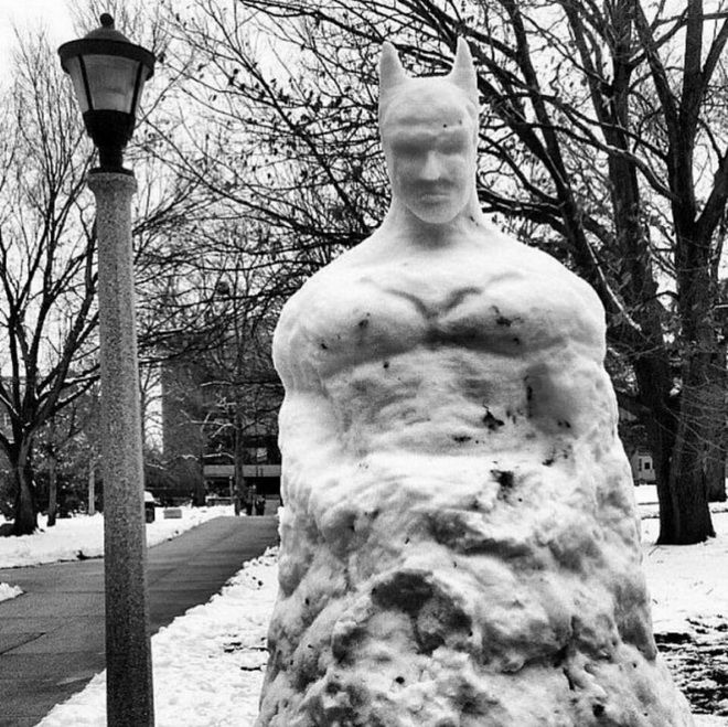 снего-бетмен