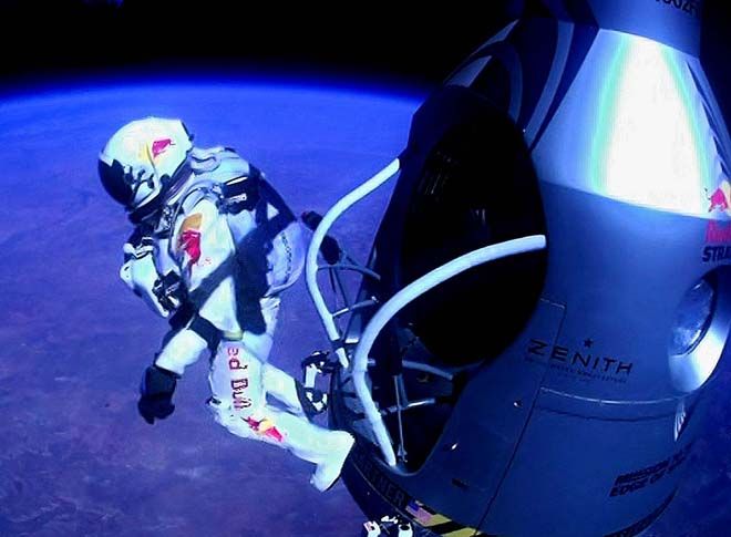 прыжок из космоса