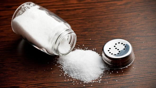 Рассыпать соль