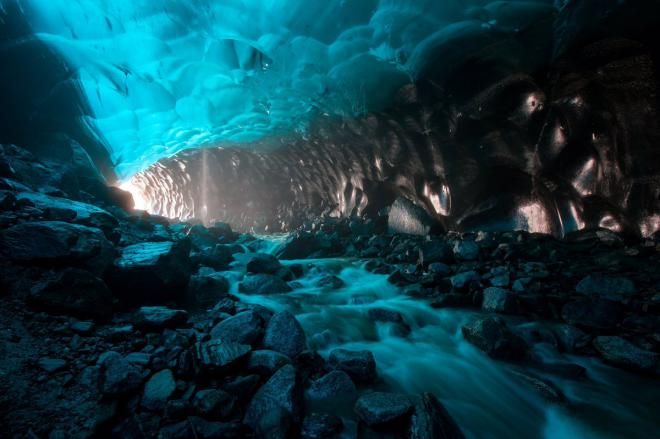 Ледяные пещеры Менденхолл