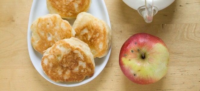Оладьи на ряженке с яблоками пышные - рецепт