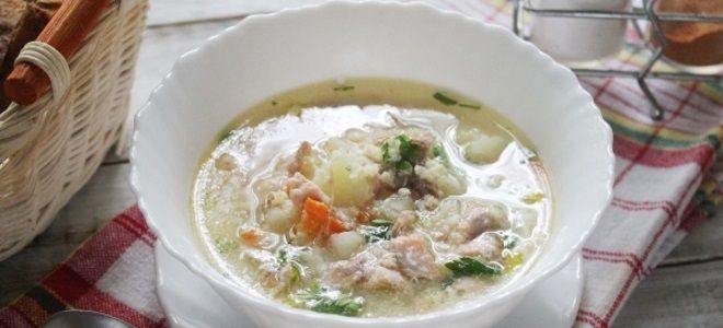рыбный суп из горбуши с пшеном