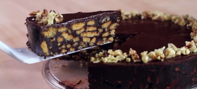 Шоколадный торт без выпечки постный