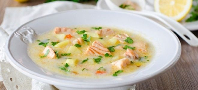 сырный суп с красной рыбой