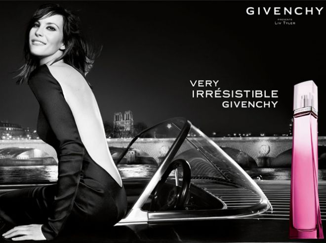 Лив Тайлер в рекламе Very Irrésistible от Givenchy