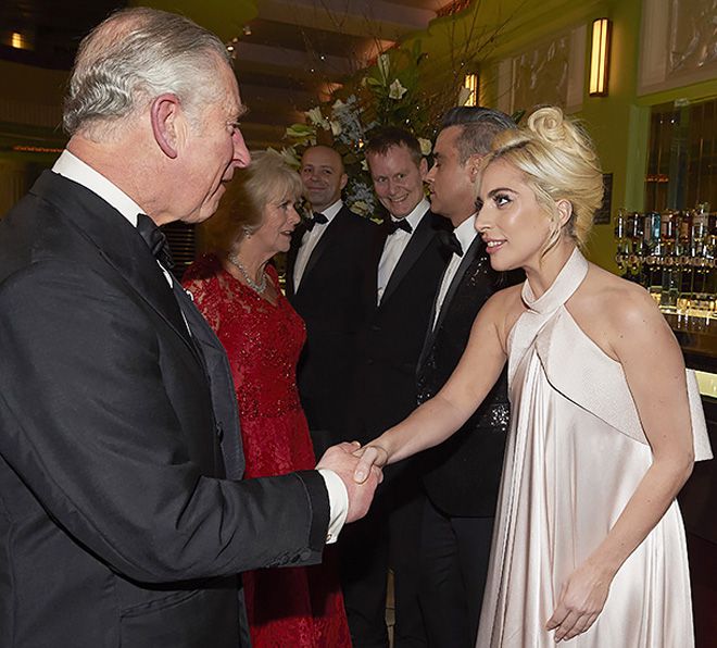 Леди Гага на встрече с принцем Чарльзом и герцогиней Камиллой