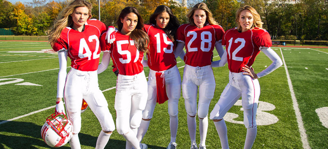 «Ангелы» Victoria’s Secret стали игроками в американский футбол