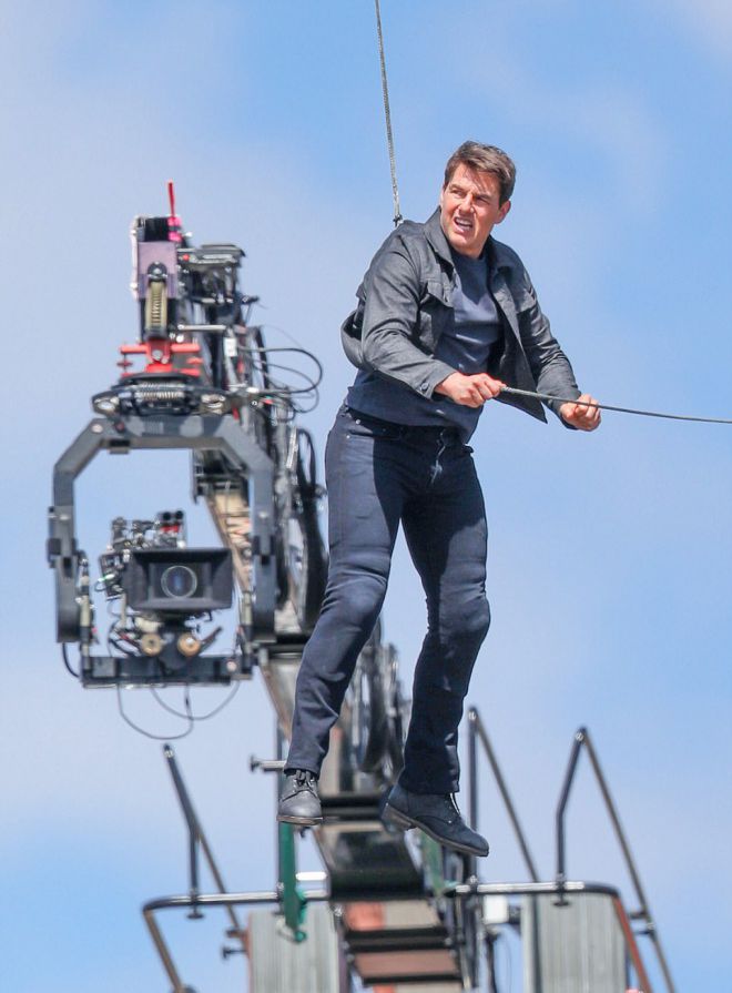 Том Круз на съемках шестого фильма «Миссия невыполнима»