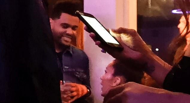 Белла Хадид и The Weeknd на вечеринке в Каннах