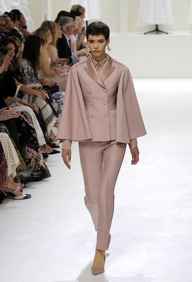 Dior Haute Couture осень-зима