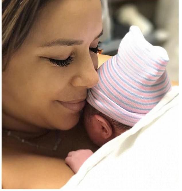 Ева Лонгория с новорожденным Сантьяго Энрике
