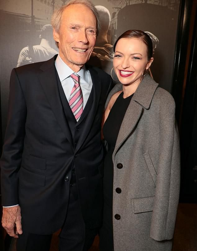 Франческа Иствуд с отцом Клинтом Иствудом в феврале