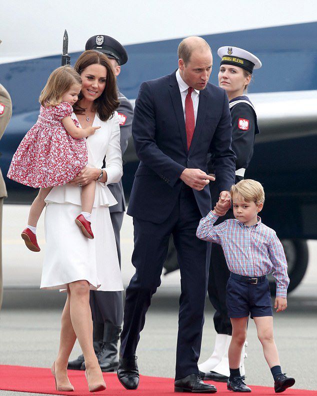 Герцог и герцогиня Кембриджские с детьми
