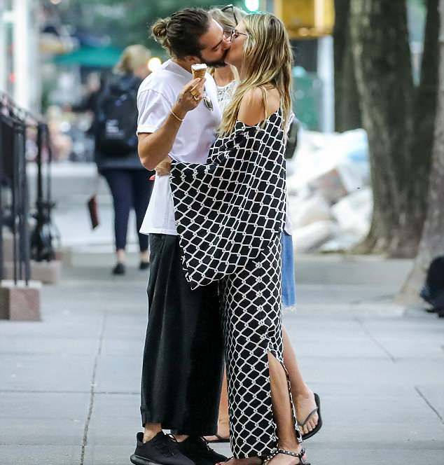 Хайди Клум и Том Каулитц целовались на улицах Нью-Йорка