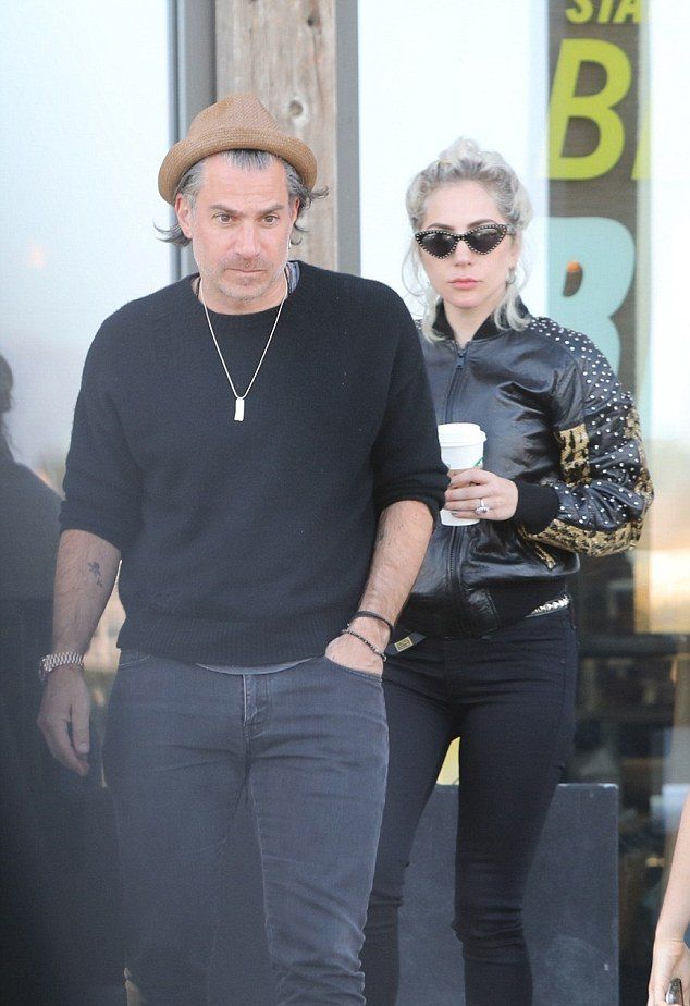 Леди Гага и Кристиано Карино в воскресенье