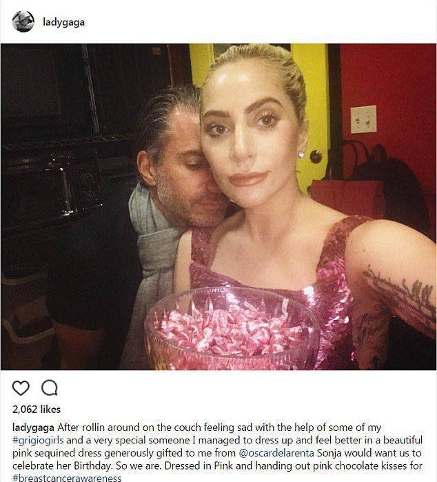 Леди Гага опубликовала фото с возлюбленным Кристианом Карино