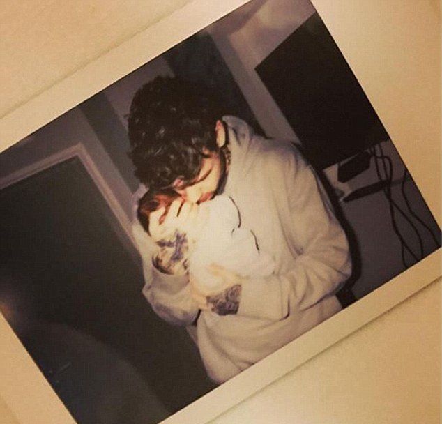 Лиам Пейн с новорожденным сыном