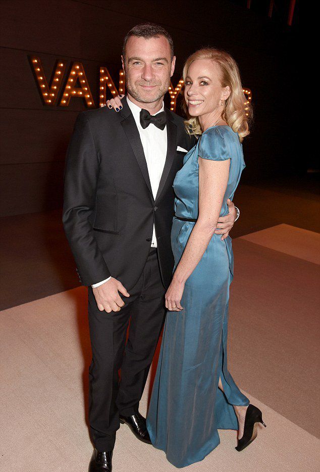 Лив Шрайбер и Кейт Драйвер на вечеринки в честь "Оскара"