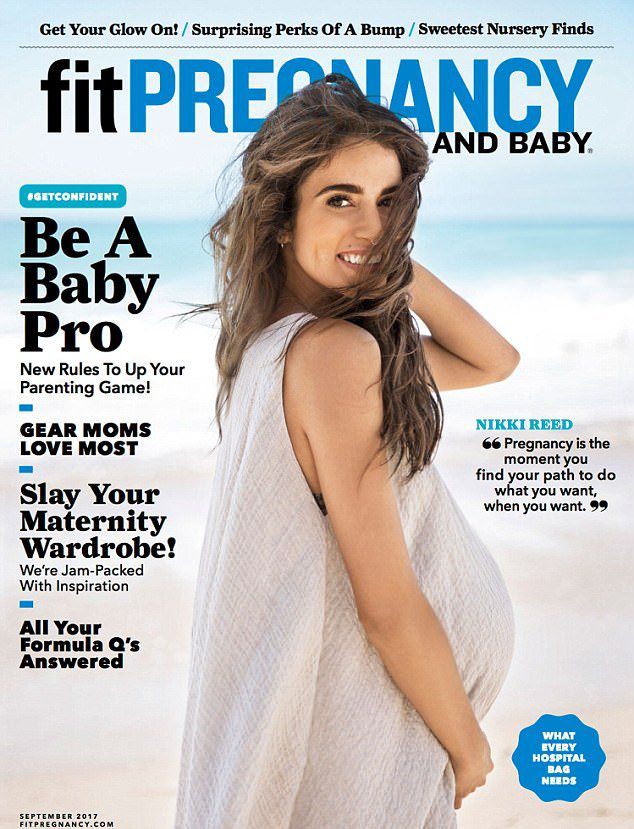 Никки Рид на обложке сентябрьского номера Fit Pregnancy