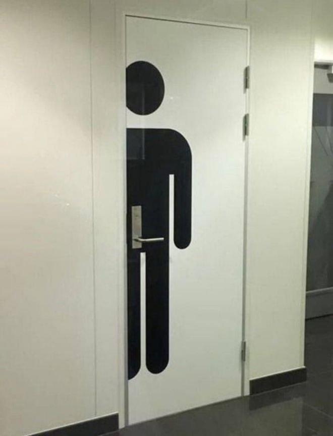 Дверь в туалет